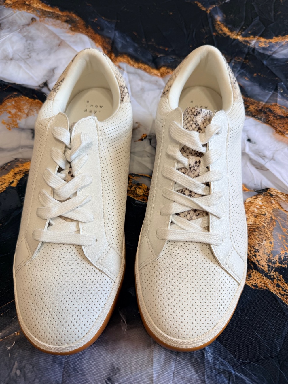 A New Day sneakers size 11